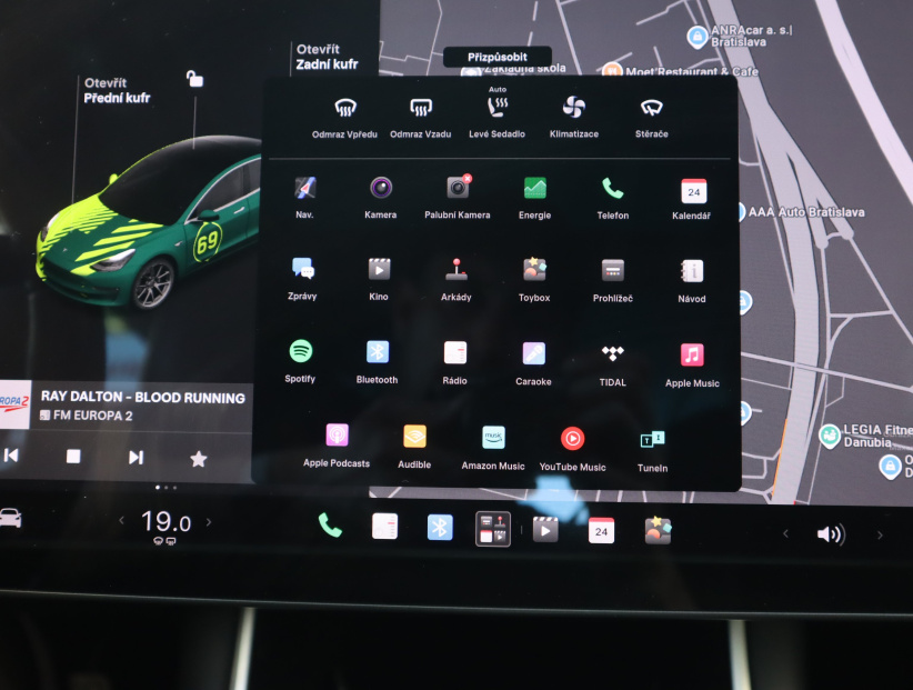 Tesla Model 3, 2019