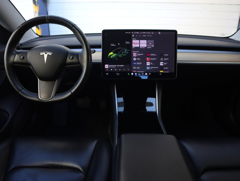 Tesla Model 3, 2019