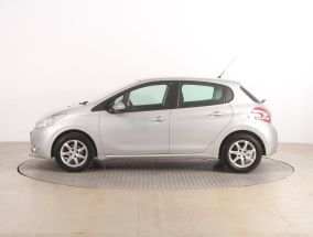 Peugeot 208 - 2013
