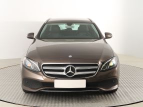 Mercedes-Benz E - 2016