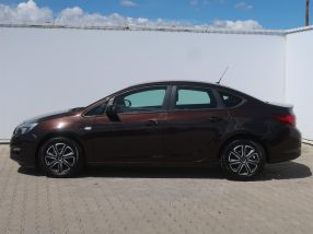 Opel Astra - 2016