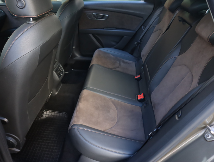 Seat Leon, 2015