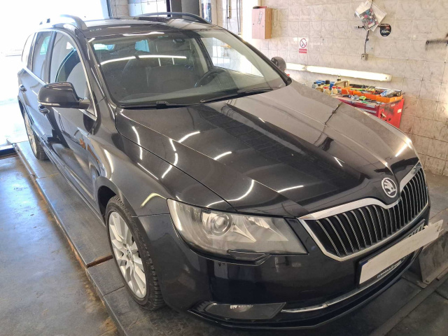 Škoda Superb 2014
