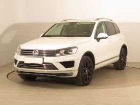 Volkswagen Touareg - 2016