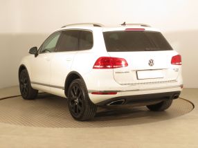 Volkswagen Touareg - 2016