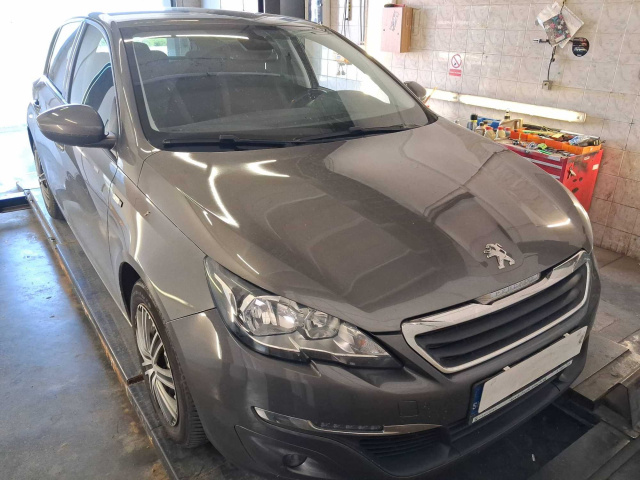 Peugeot 308 2016