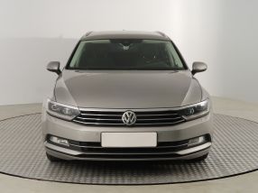 Volkswagen Passat - 2015
