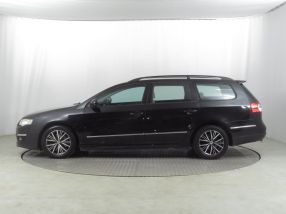 Volkswagen Passat - 2010