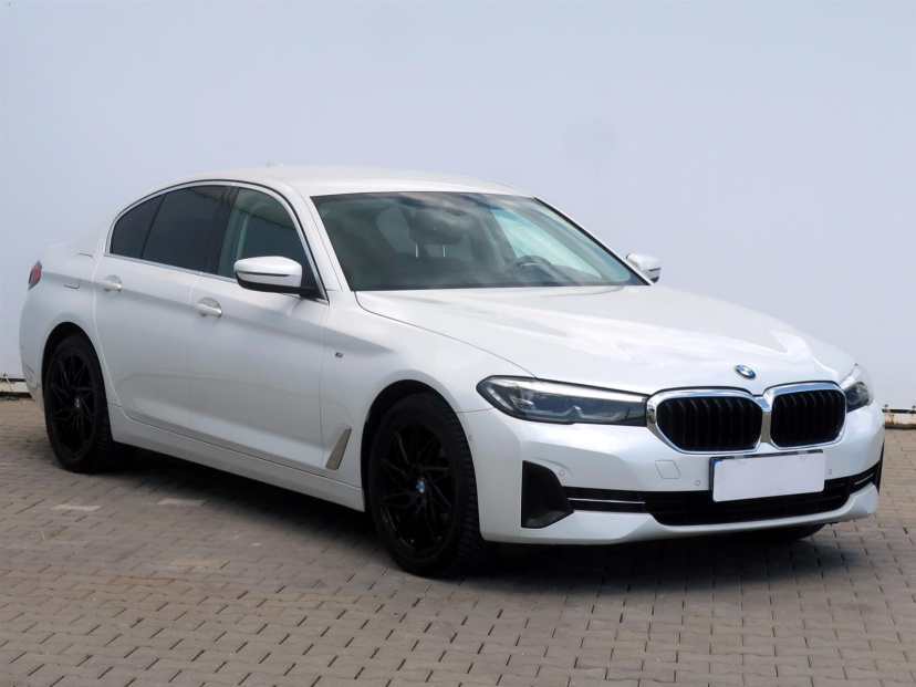 BMW 5, 2020
