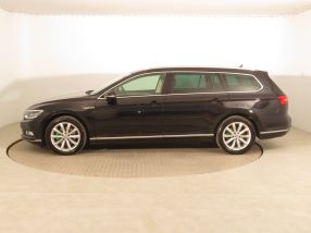 Volkswagen Passat - 2016