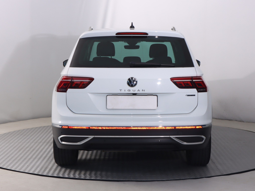 Volkswagen Tiguan, 2021