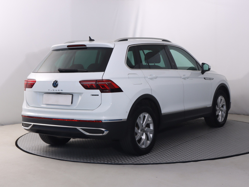 Volkswagen Tiguan, 2021