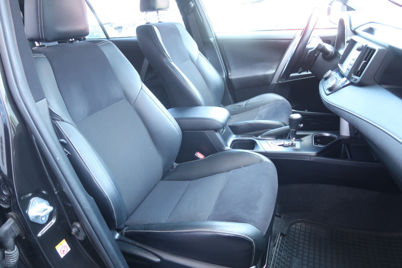 Toyota RAV 4, 2016