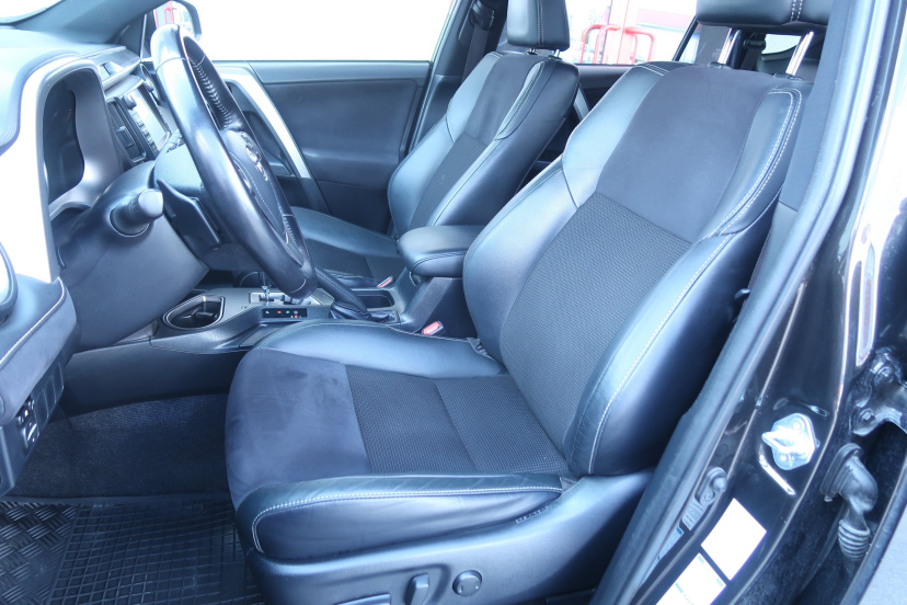 Toyota RAV 4, 2016