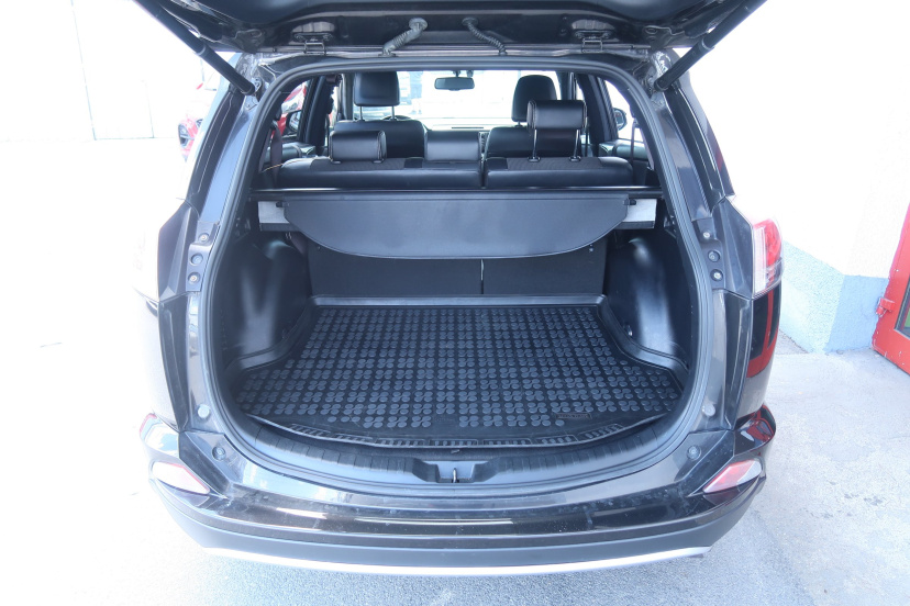 Toyota RAV 4, 2016