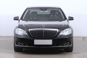 Mercedes-Benz S - 2011