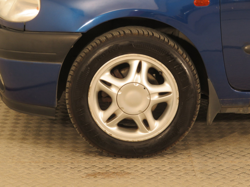 Renault Clio, 2001