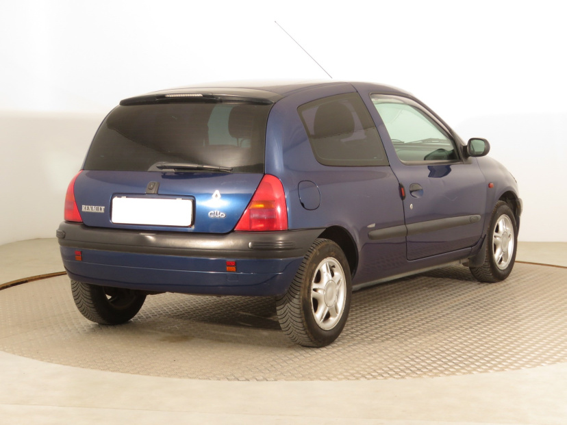 Renault Clio, 2001