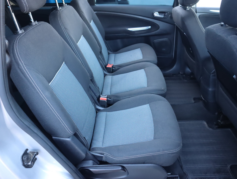 Ford Galaxy, 2011
