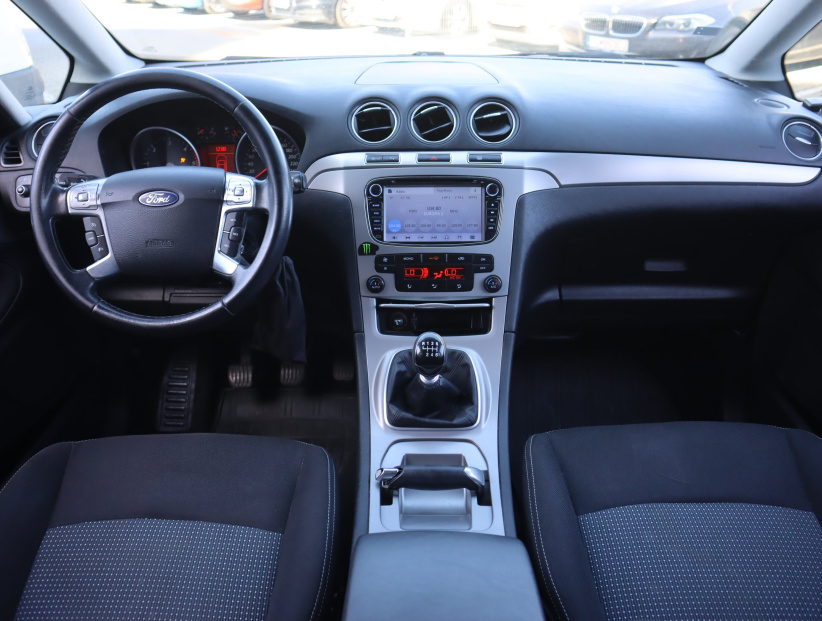 Ford Galaxy, 2011