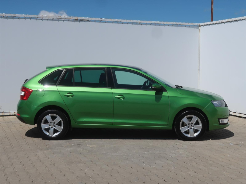 Škoda Rapid Spaceback, 2015