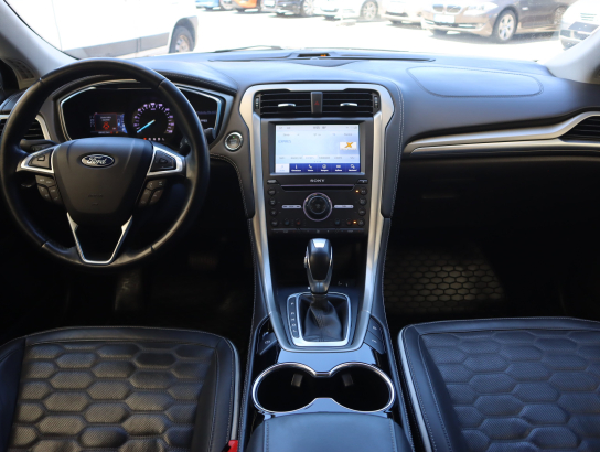 Ford Mondeo 2.0 Hybrid