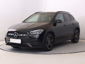 Mercedes-Benz GLA - 2022