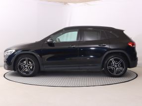 Mercedes-Benz GLA - 2022