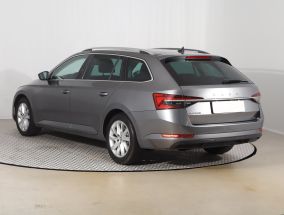 Škoda Superb - 2022
