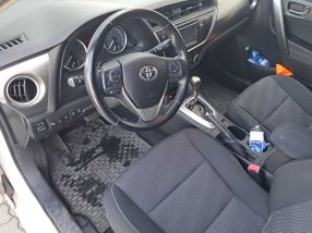 Toyota Auris - 2013