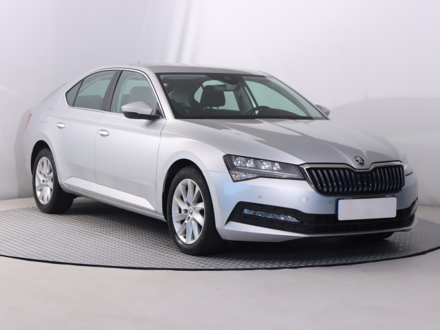 Škoda Superb 2022