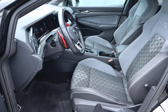 Volkswagen Golf 1.5 eTSI
