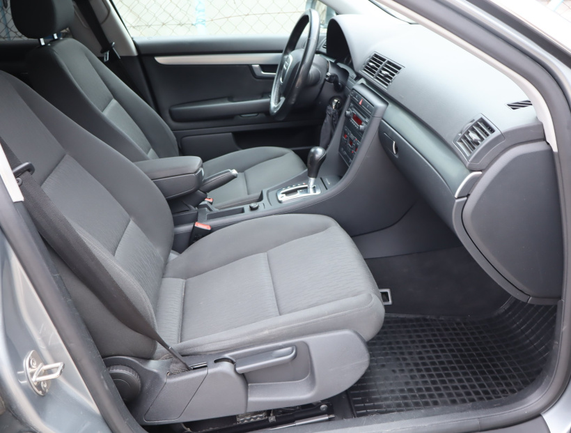 Audi A4, 2005