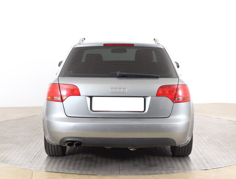 Audi A4, 2005