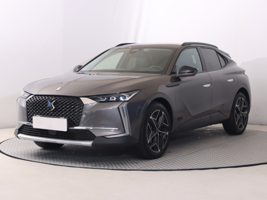 DS 4