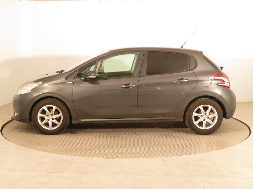 Peugeot 208, 2014
