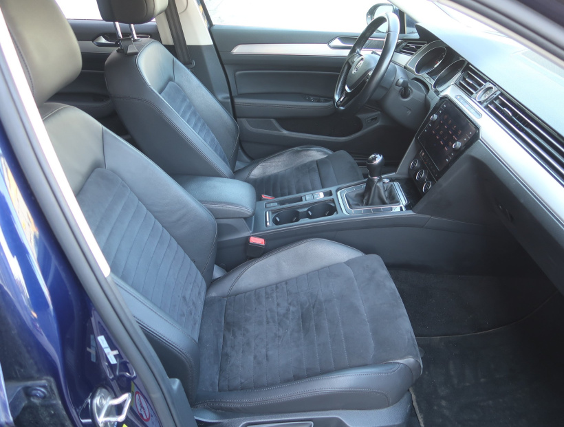 Volkswagen Passat, 2019