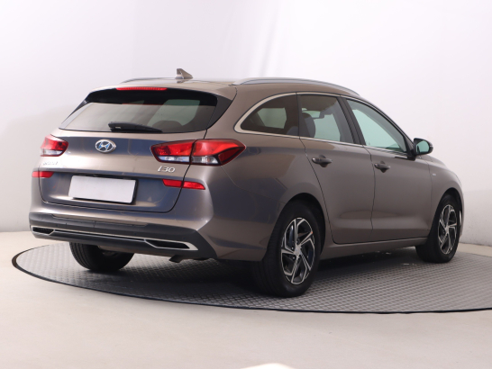 Hyundai i30 1.5 T-GDI MHEV