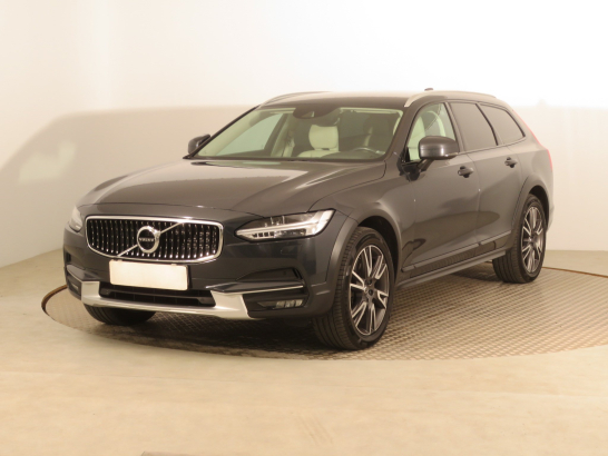 Volvo V90 Cross Country