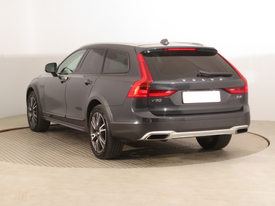 Volvo V90 Cross Country