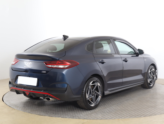 Hyundai i30 Fastback 1.5 T-GDI MHEV 48V