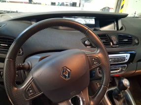 Renault Grand Scenic - 2013