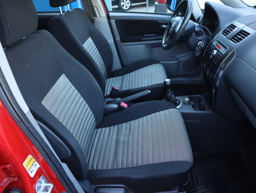 Suzuki SX4, 2012