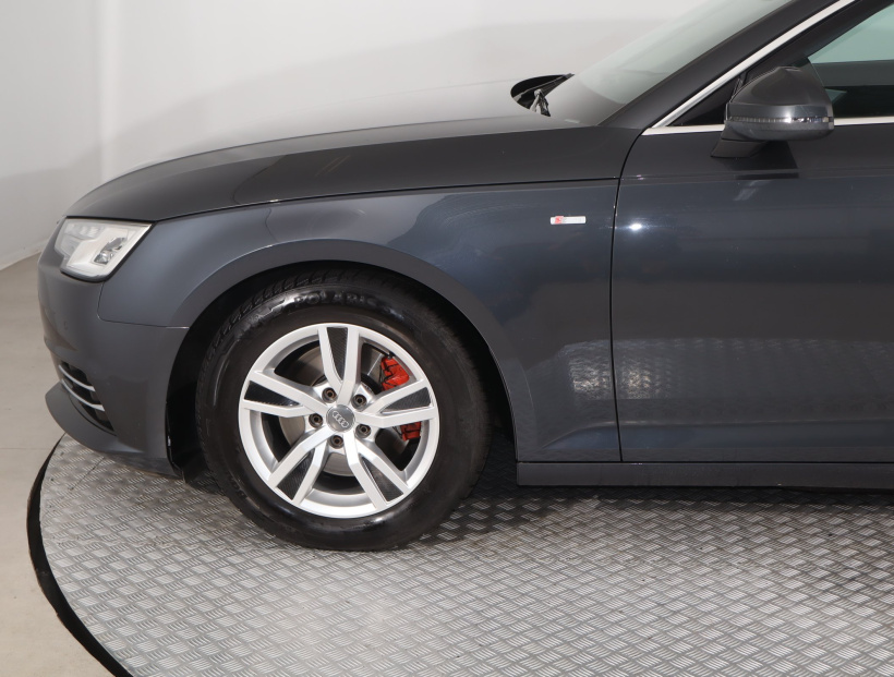 Audi A4, 2016