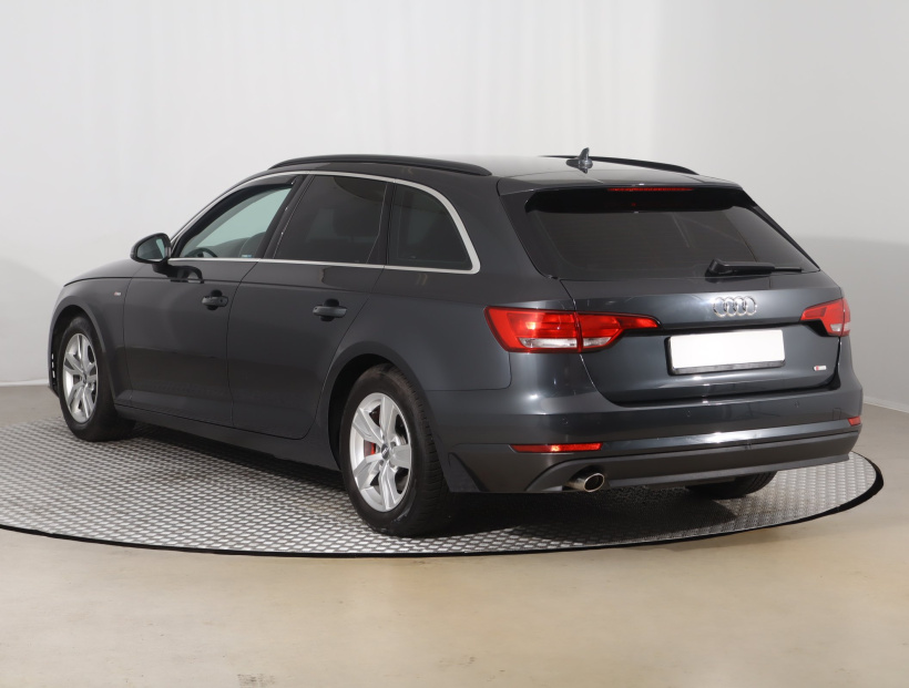 Audi A4, 2016