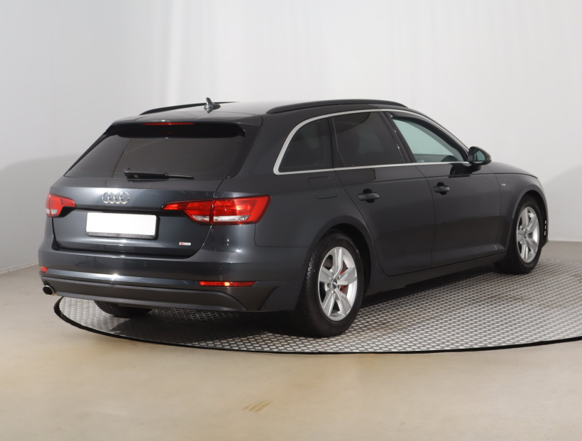 Audi A4, 2016