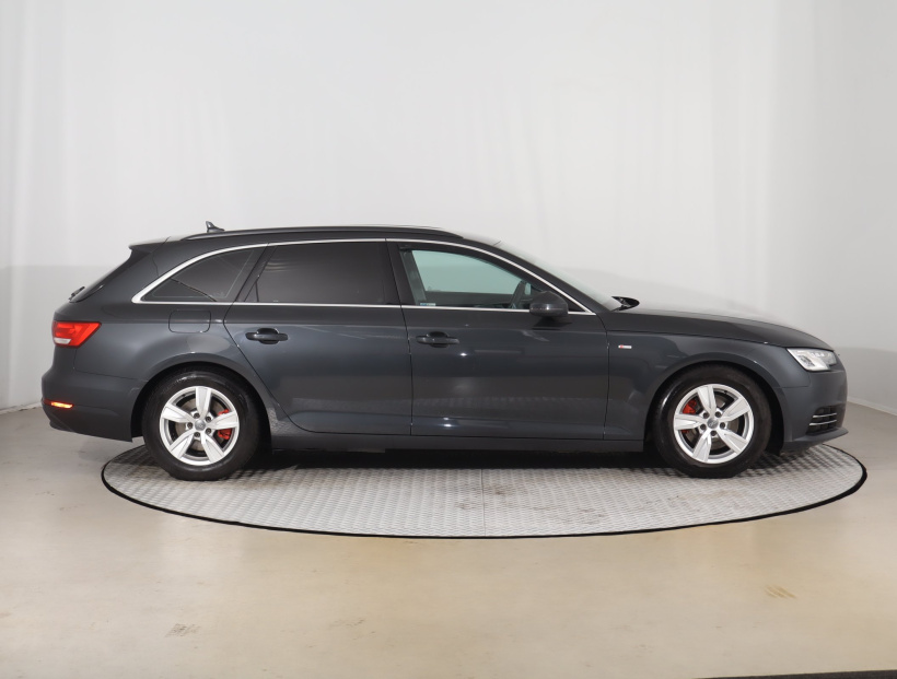 Audi A4, 2016