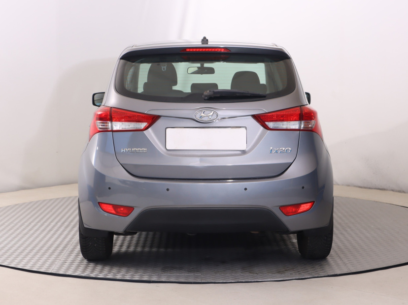 Hyundai ix20, 2013