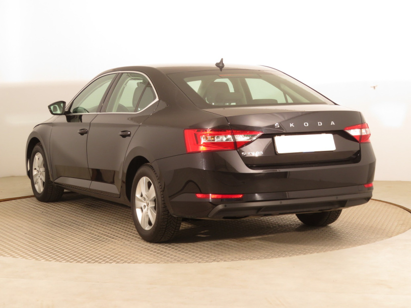 Škoda Superb, 2021