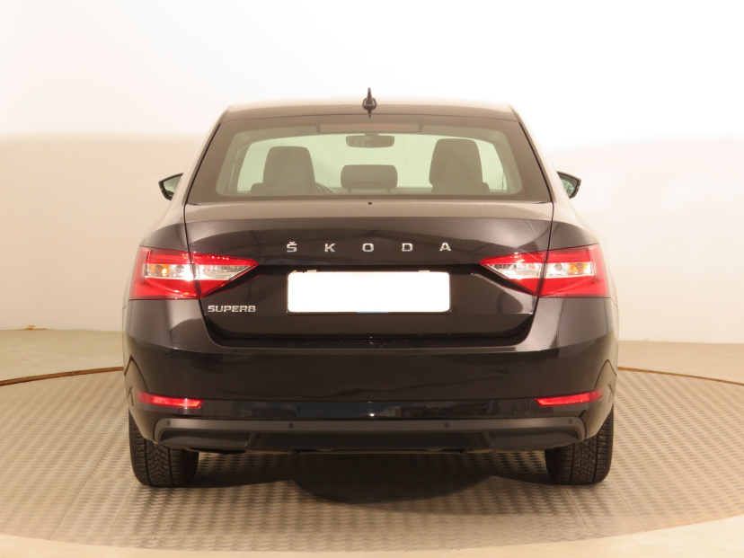 Škoda Superb, 2021